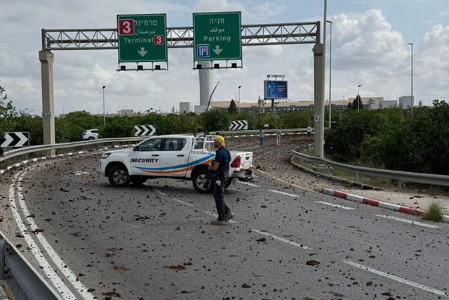 الجيش الإسرائيلي: يعلن عن رصد صاروخ بعد اطلاقه من اليمن..ايقاف حركة الطيران في مطار بين غوريون