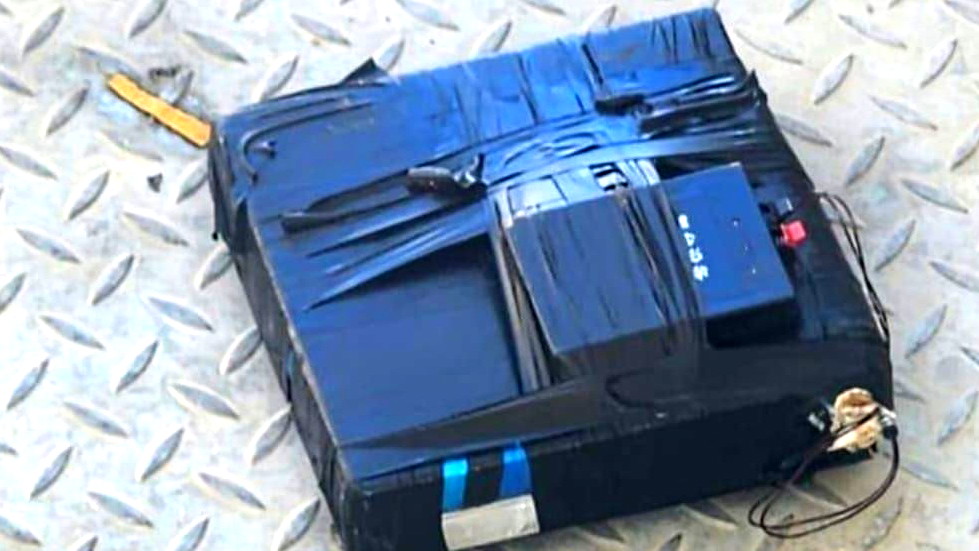 بعد العثور على عبوة ناسفة في ساحة بلدية رهط... وزير الداخلية موشيه أربيل: تصعيد خطير 