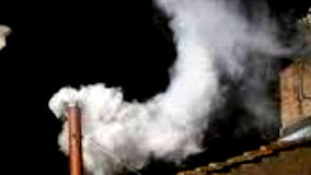 تصاعد الدخان الأبيض من الفاتيكان فى إشارة إلى اختيار البابا الجديد