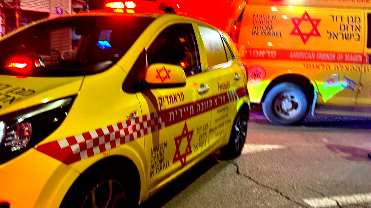 إكسال: إصابة شاب (19 عامًا) بجروح متوسطة بحادث بين دراجة نارية وسيارة