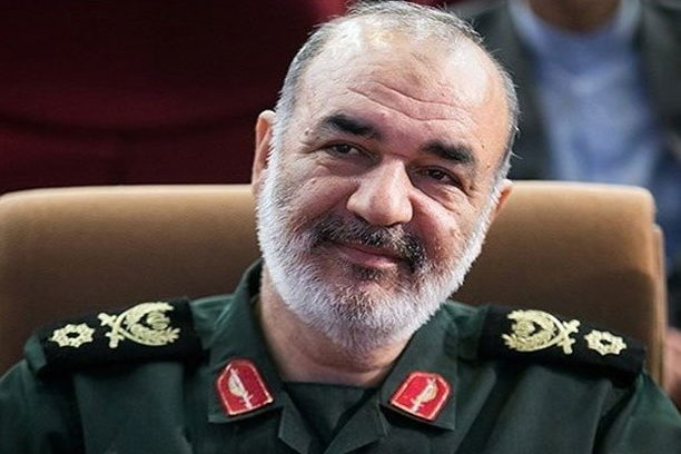 قائد الحرس الثوري الإيراني محذرا الولايات المتحدة وإسرائيل: سنفتح عليكم أبواب جهنم