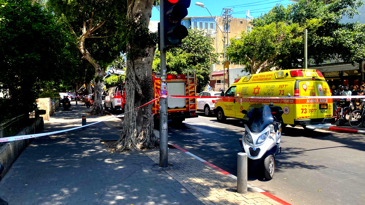 بيت حنينا: إصابة سائق دراجة نارية (27 عامًا) بجراح خطيرة جرّاء اصطدامه بمركبة