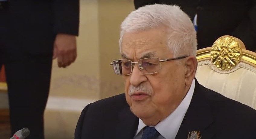 خلال لقائه بوتين.. محمود عباس يعرب عن رفضه خطة ترامب بشأن غزة