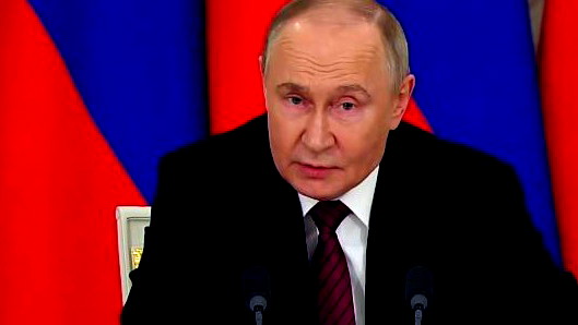 بوتين: ندعو كييف لاستئناف المفاوضات المباشرة لإنهاء الأزمة في أوكرانيا دون شروط مسبقة 