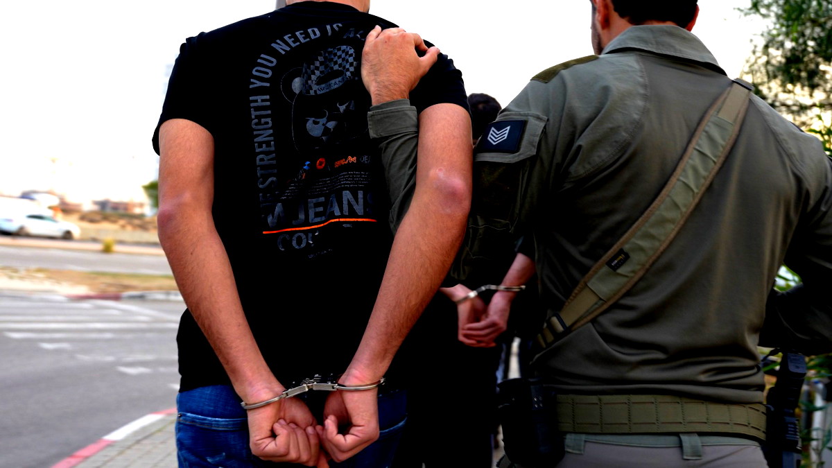 فك رموز جريمة القتل في الطيرة وتقديم تصريح مدعٍ عام بحقّ مشتبه به من سكان المدينة