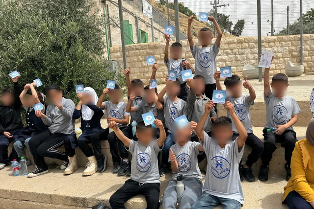 الشرطة تنظم يومًا مجتمعيًا في سلوان بمشاركة عشرات الأطفال: لكل طفل مكان.. هذا هو التزامنا كمجتمع وشرطة