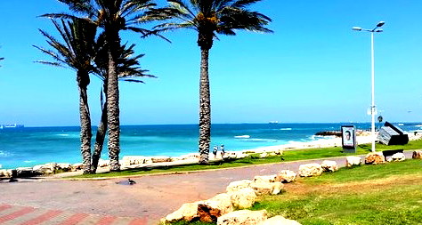 حالة الطقس: أجواء حارة ومُغبرة ويطرأ ارتفاع على درجات الحرارة لتصبح أعلى من معدلها العام 