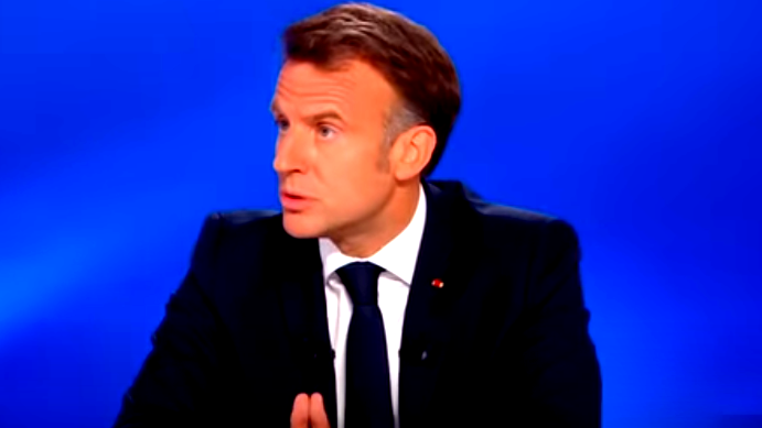 مصادر إعلامية| نتنياهو يلوم الرّئيس الفرنسي إيمانويل ماكرون بعدما وصف الأخير السلوك الإسرائيليّ باتجاه غزّة بالمُخزي وغير المقبول