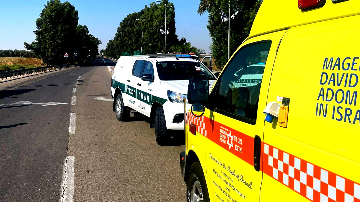 إصابة متوسطة لشاب (24 عامًا) إثر حادث سير بين مركبتين على شارع 98 قرب مسعدة