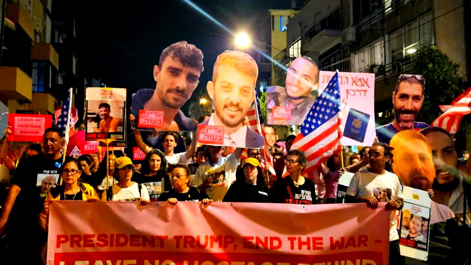 بعد تصاعد وتيرة القصف في غزة| عائلات الأسرى الإسرائيليين: الحكومة على بُعد ساعات من "إخفاق القرن" إذا لم تتوصل لاتفاق يعيد أبناءنا