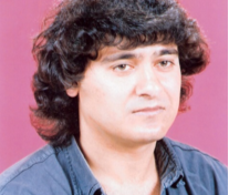 سيِّدُ الشِّعْر... سأغني للسلمِ المَنشُودِ