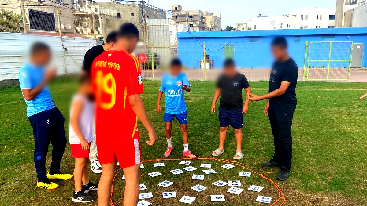 شرطة إسرائيل تقود تغييرًا اجتماعيًا جذريا في المجتمع العربي: ورشة قيادة في جسر الزرقاء ضمن برنامج "تدريب للحياة"