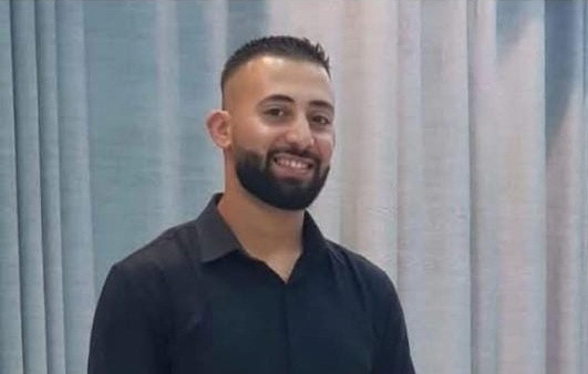 ضحايا لقمة العيش| مصرع الشاب كمال ناصر الشاويش من القدس إثر انهيار رملي بورشة بناء في بني براك