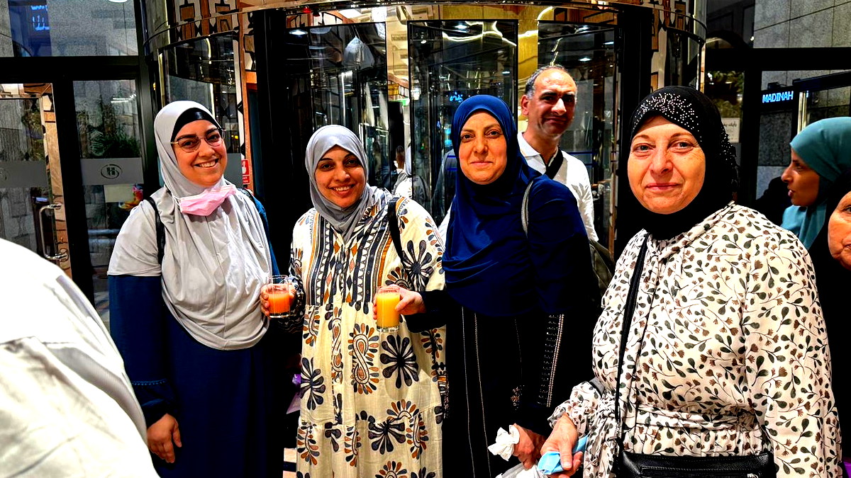 حجاج من عرب الداخل يصلون الى المدينة المنورة