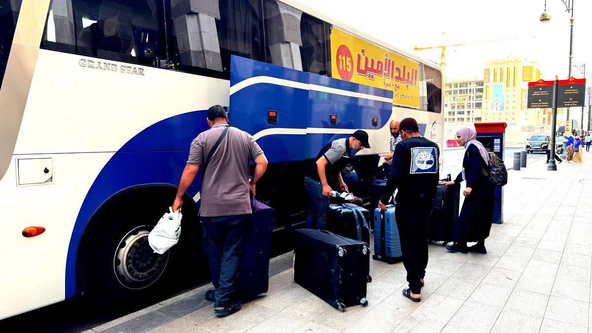 لليوم الثاني على التوالي... وصول حجاج من أم الفحم وجسر الزرقاء إلى المدينة المنورة 