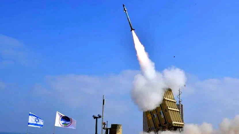 خلال 24 ساعة.. ثلاث ضربات صاروخية من اليمن باتجاه إسرائيل