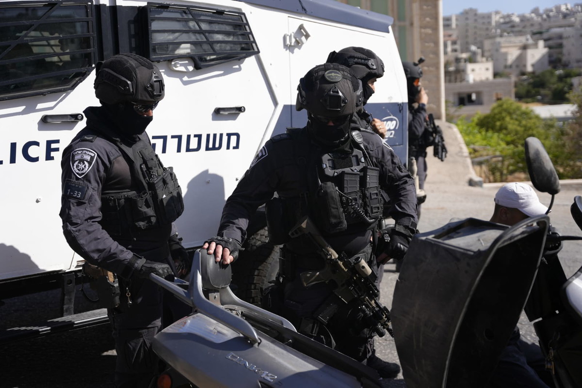 منطقة القدس:اعتقال تسعة اشخاص بشبهة ضلوعهم بجرائم قتل وحيازة مبلغ مالي كبير