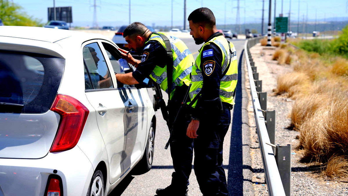 اعتقال وتقديم لائحة اتهام ضد شاب (31 عاما) من تل السبع ضبط وهو يقود رغم سحب رخصته 