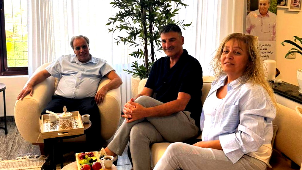 غزال أبو ريا يستضيف في بيته مدير عام مجموعة "جوما جفيم"