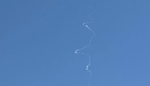 رصد إطلاق صاروخ من اليمن بإتجاه اسرائيل وصافرات انذار بالقدس ومركز البلاد , الجيش الاسرائيلي: تم اعتراضه