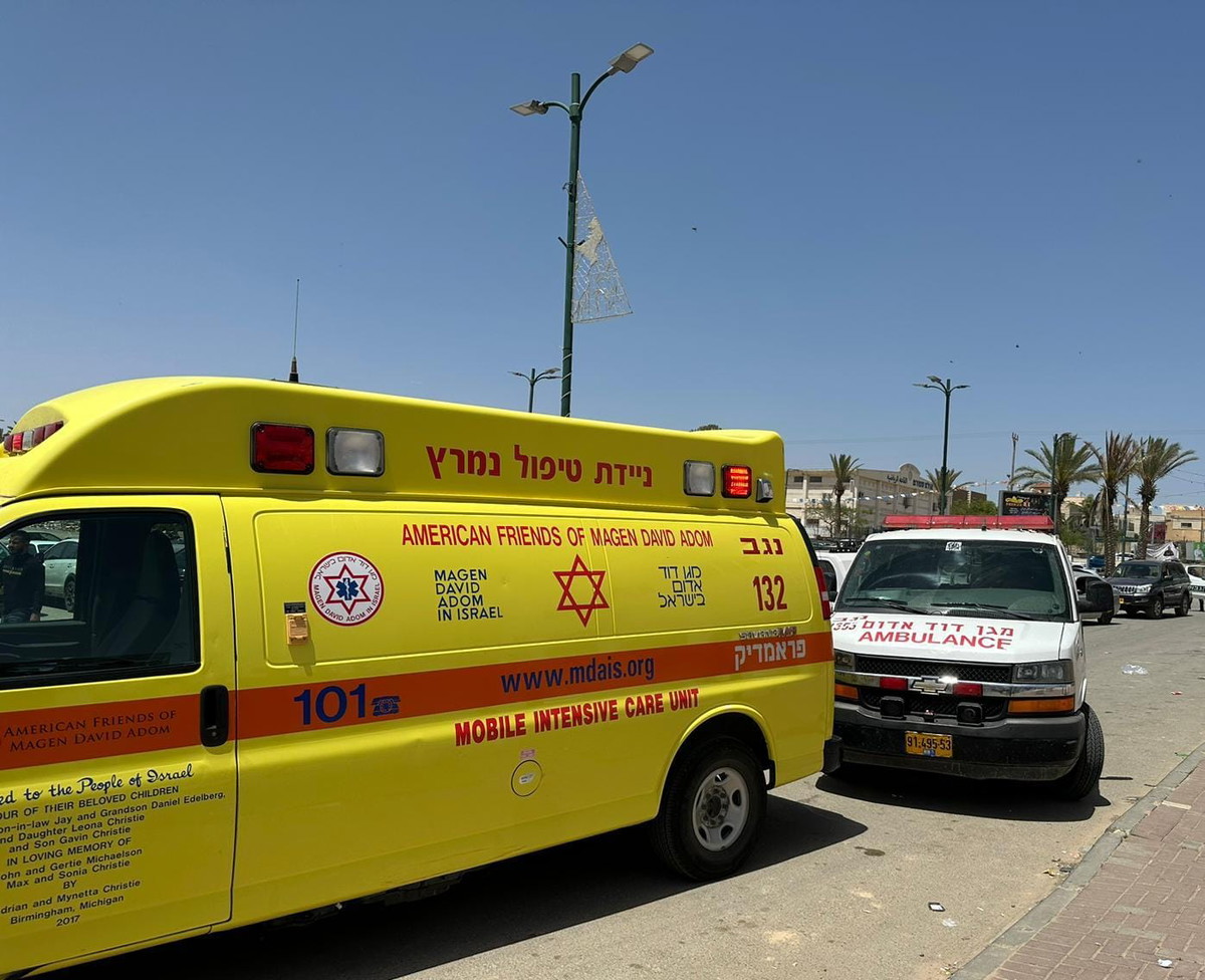 منطقة النقب: إصابة متوسّطة لشاب (24 عامًا) من جرّاء تعرّضه لحادثة عنف اللّيلة الماضية في شقيب السلام