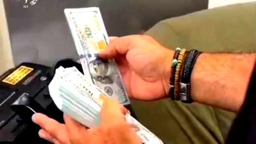 بمبلغ مالي يقدّر بحَوالَيْ 80,000 شاقل! منطقة حيفا: اعتقال أب ونجله بشبهة العمل بمحل صرافة غير قانوني