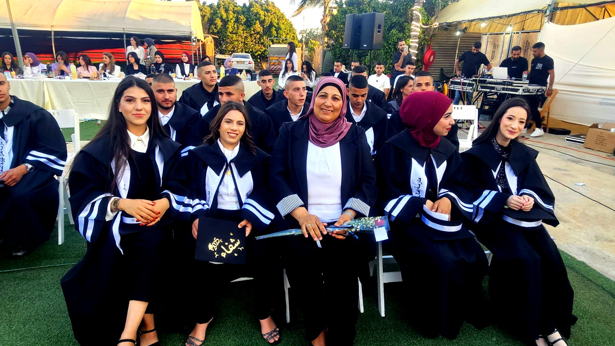 الثانوية متعدّدة المجالات عمال عيلوط تُخرج الفوج الـ28 من طلّابها