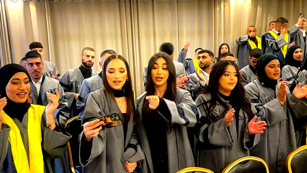 مدرسة العلوم والتكنولوجيا الناصرة تحتفل بتخريج الفوج التاسع للسنة الدراسية 2024-2025