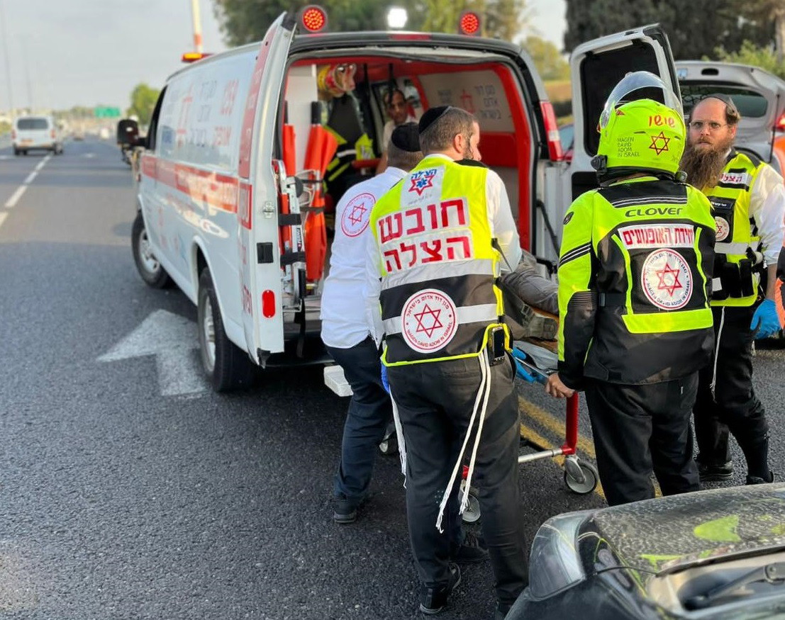 النقب: إصابة خطيرة لشاب (26 عامًا) جرّاء حادث دهس في بئر السبع