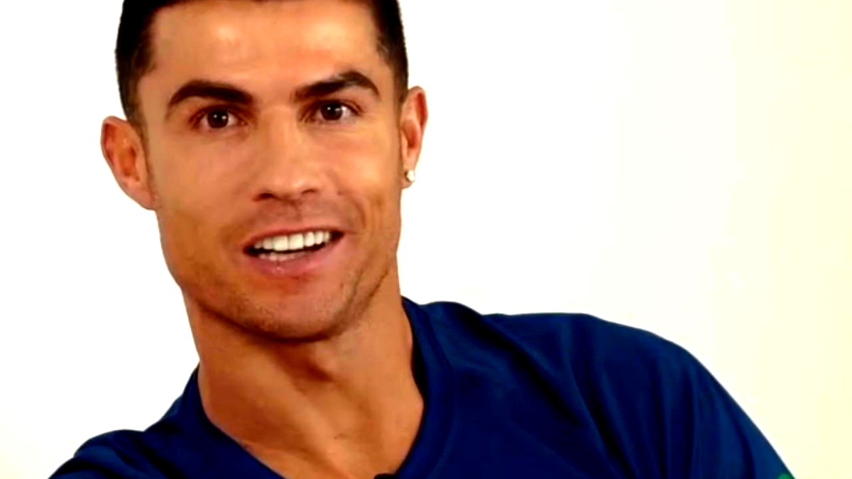  النصر السّعودي يقترب من حسم مستقبل هدّاف الفريق النّجم البرتغالي كريستيانو رونالدو
