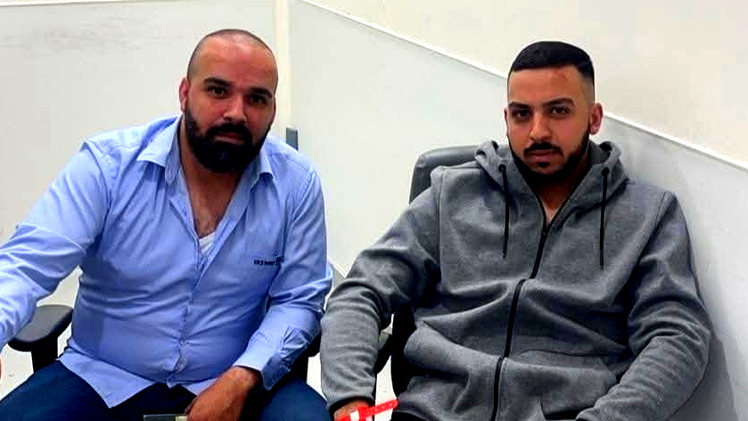 اعتقال مشتبهين بالاعتداء على سائقي الحافلات محمد سياج وأحمد القراعين من القدس والمحكمة تطلق سراحهما