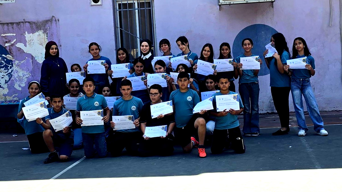 قسم الشبيبة المركز الجماهيري أم الفحم يختتم دورات "تحديات" في مدرسة الأقواس بحفل احتفائي مميز
