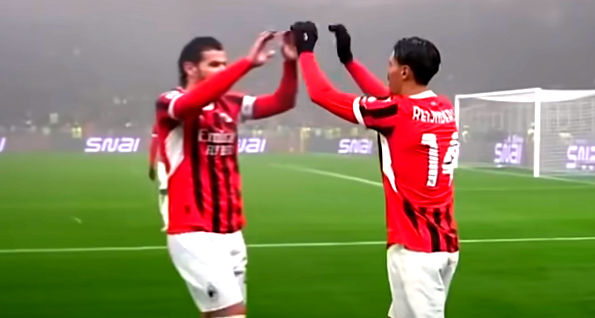 هل توصل الهلال السعودي لاتفاق مع ميلان الإيطالي لضم اللاعب الفرنسي ثيو هيرنانديز لصفوفه خلال فترة الانتقالات الصيفية المقبلة؟ 