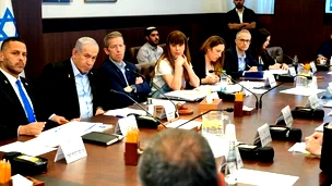 هل ستنهار الحكومة.. الحريديم سيقررون خلال 48 ساعة بعد انقضاء المهلة التي حددوها لرئيس الوزراء بشأن مشروع قانون التجنيد