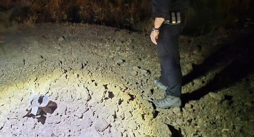 إسرائيل تهدد الشرع برد حازم وتحمله مسؤولية مباشرة بعد إطلاق صواريخ على قوات إسرائيلية بالجولان