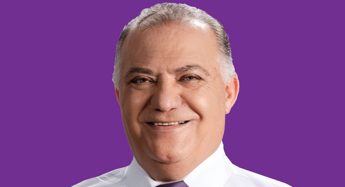 علي سلام يؤكد لكل العرب استمراره في رئاسة بلدية الناصرة وينفي شائعات العزل
