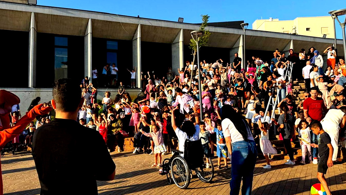 بازار  جمعية "جنة عدن" تحت شعار: "بإبداعنا نصنع مستقبلنا" 