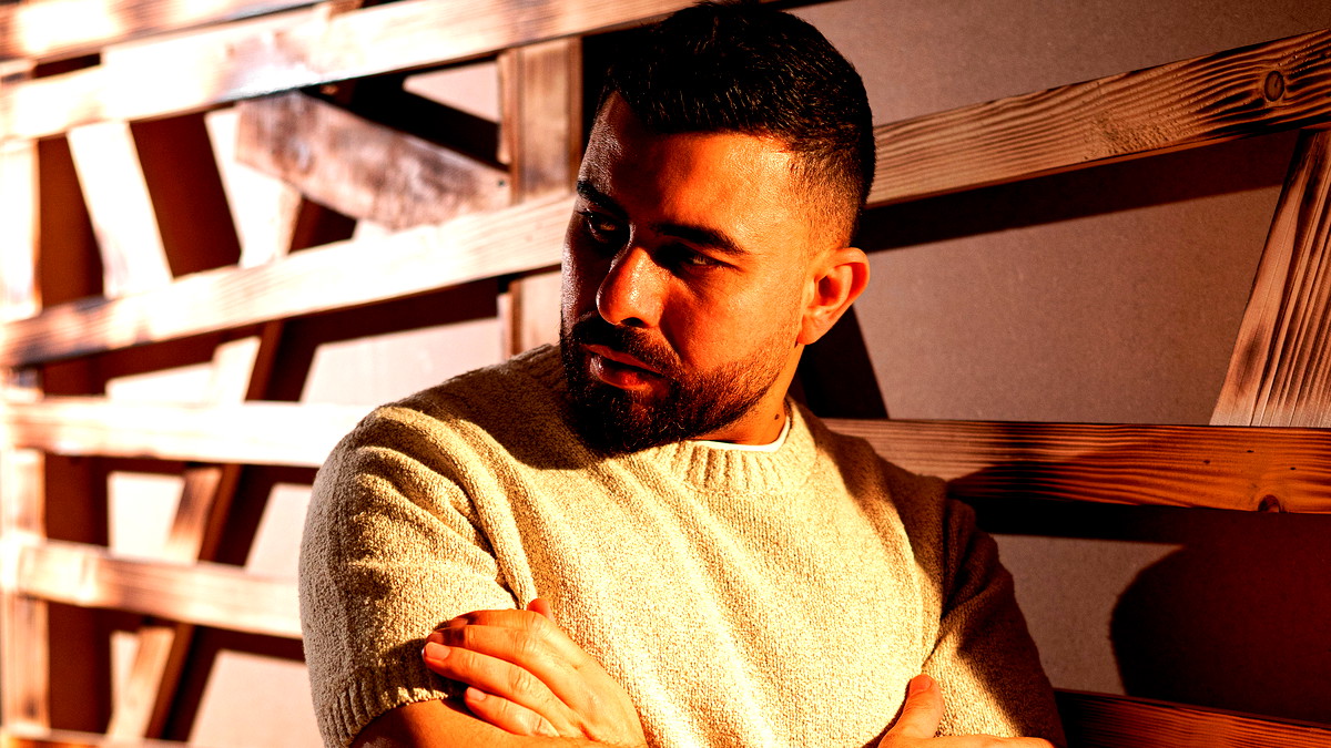 مشاعر صادقة بإيقاع سريع.. ستار سعد يطرح أغنيته الجديدة "گولوله مرتاح"