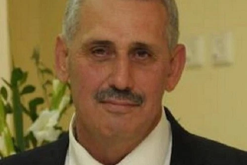 جائعٌ أنا