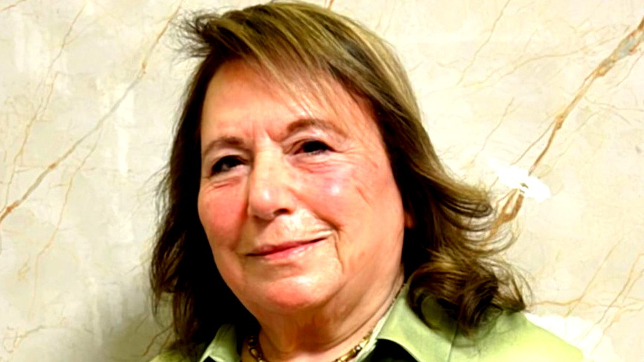 موشحات لِعيد العنصَرَه يوم الخمسين وحلول الروح القدُس  بقلم: أسماء طنوس – المكر