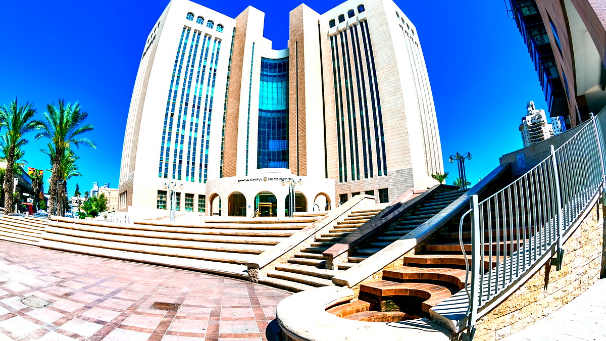 في بيان صادر عن النيابة العامة: مركزية بئر السبع تقرر تأجيل تنفيذ أوامر إخلاء المتعدين على أراضي الدولة... لا يُمنح إلا في حالات استثنائية