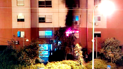 بئر السبع: تسع عشرة إصابة إحداها متوسّطة من جرّاء اندلاع حريق داخل شقة سكنية