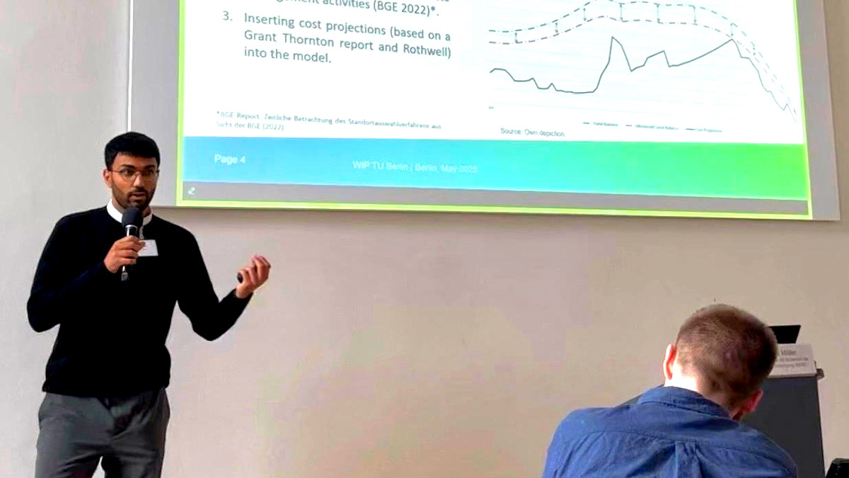 مهدي عمار عواودة من كفركنا  يقدّم أبحاثه في مؤتمرات دولية مرموقة 