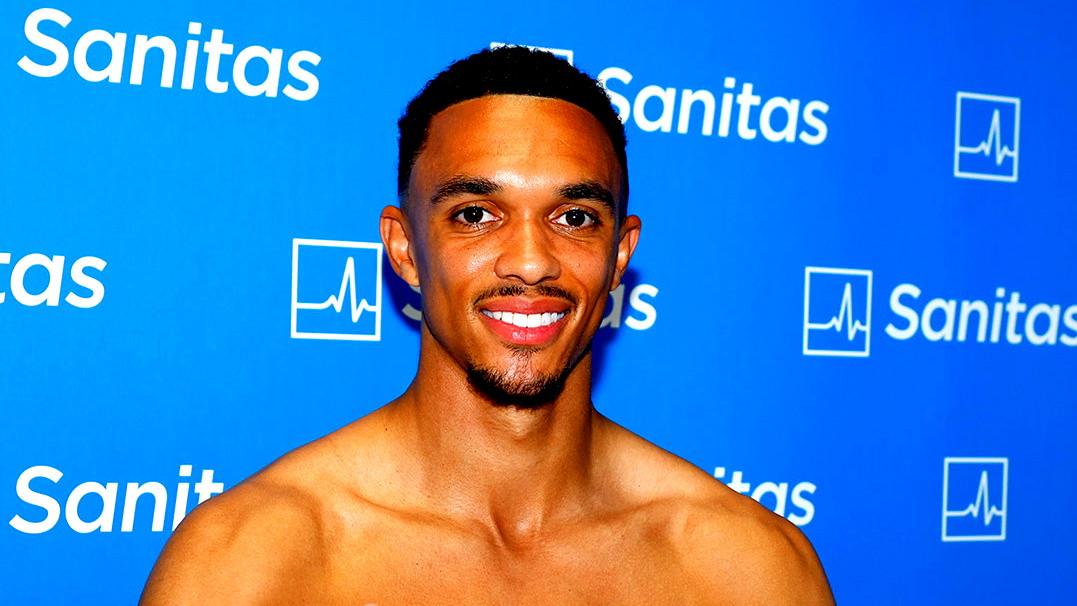 أرنولد يجتاز الفحوصات الطبية في ريال مدريد