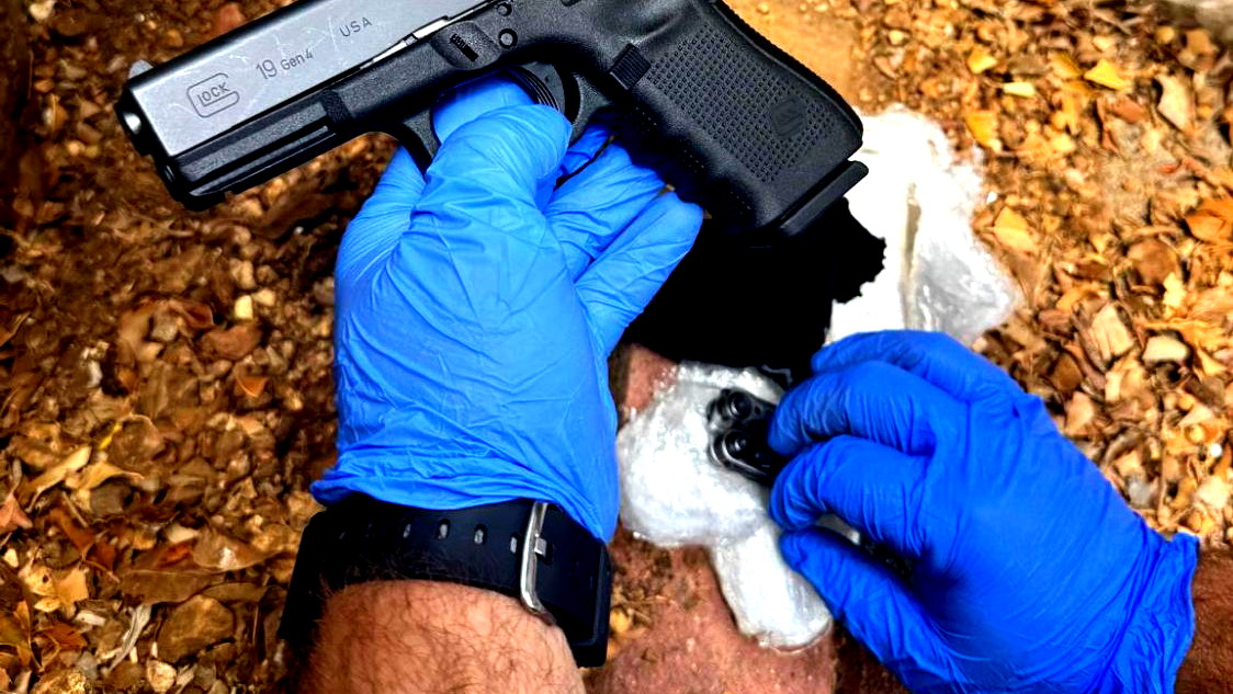 ضبط مسدس من نوع “غلوك” وذخيرة في الشيخ دنون واعتقال مشتبه