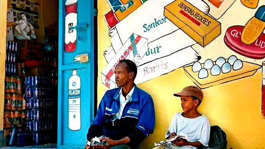 من بينها أفضل فيلم ومخرج  خمسة جوائز لـ قرية قرب الجنة من جوائز الفيلم النمساوي بڤيينا