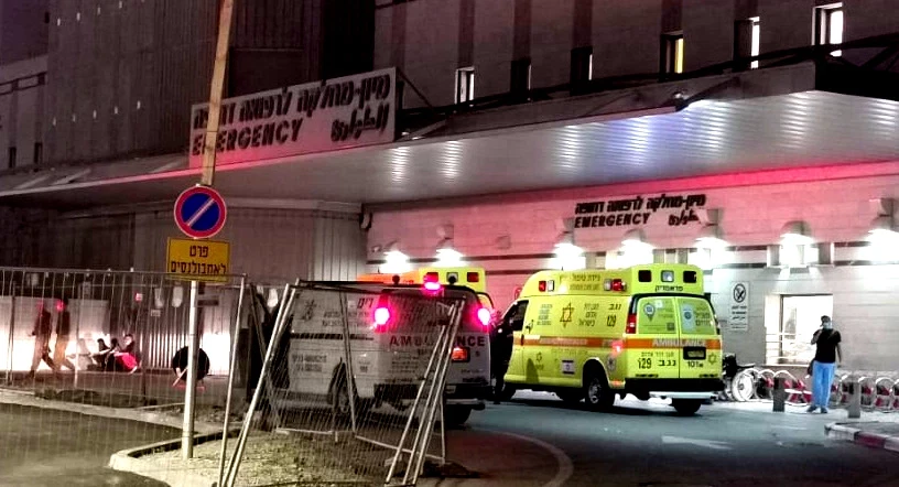إصابة شاب بجراح متوسطة جراء تعرضه لحادثة عنف في تل السبع