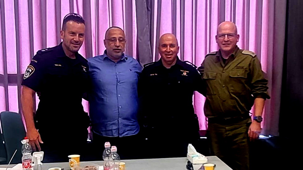 قائد مديرية الشارون – العميد إيلِي بينتو، عقد صباح اليوم لقاءات مع رؤساء سلطات في المجتمع العربي