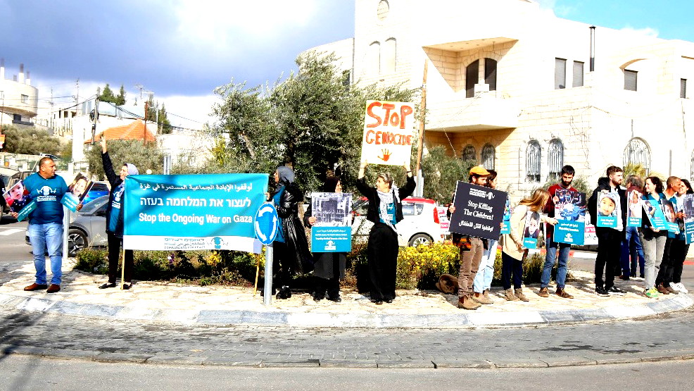 في ظل الهجوم الإسرائيلي على إيران – مئات يشاركون في إضراب عن الطعام احتجاجاً على الجوع في غزة