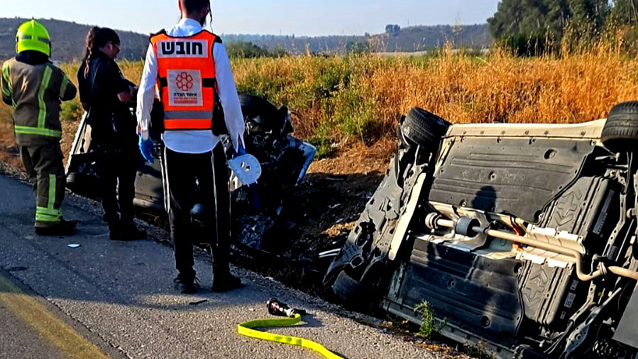 ثلاث إصابات إحداها خطيرة لشابة (30 عامًا) إثر حادث طرق وقع على شارع 35 جنوبيّ البلاد